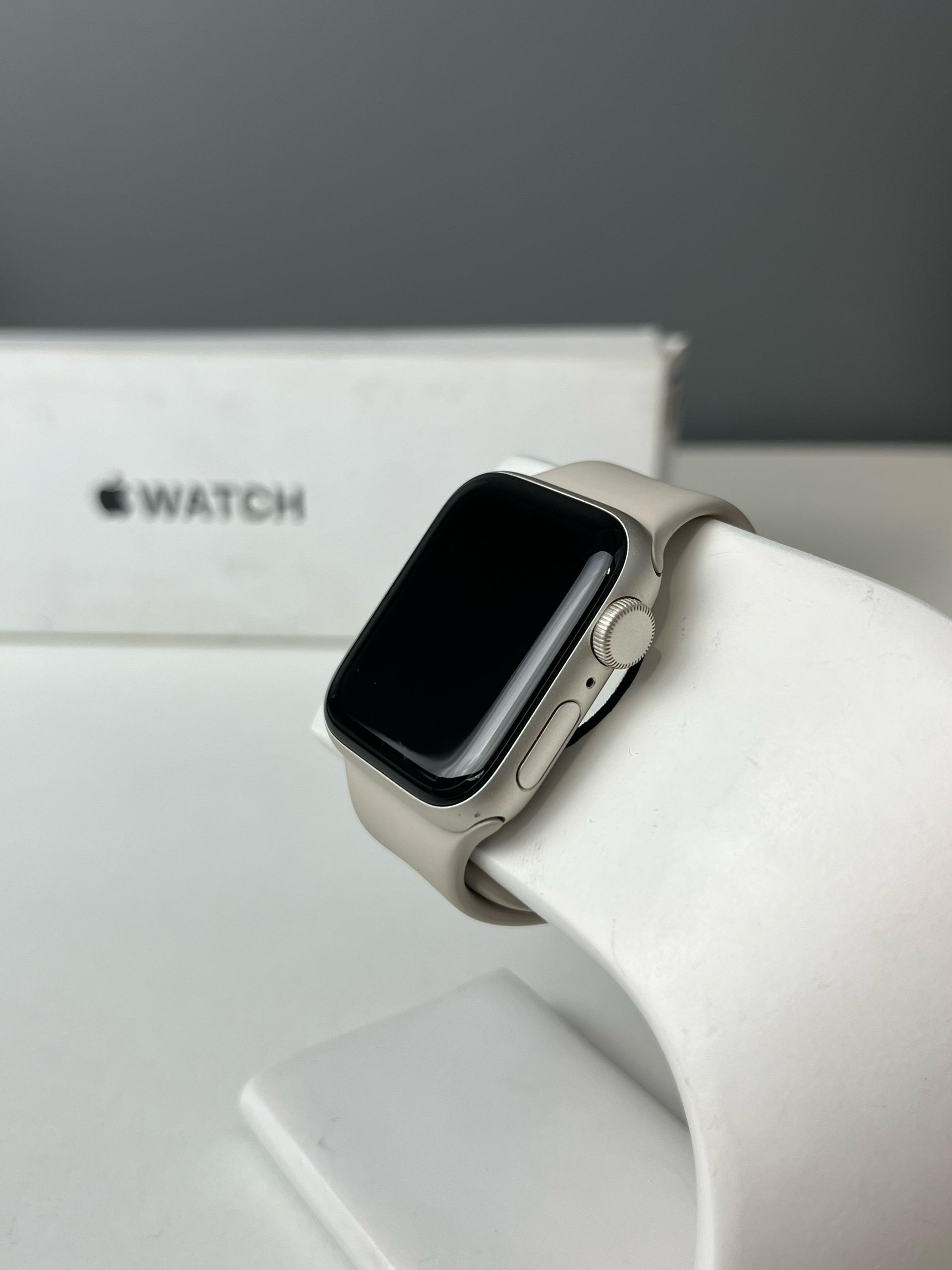 Apple Watch SE 40 мм (2е поколение) - фото_1