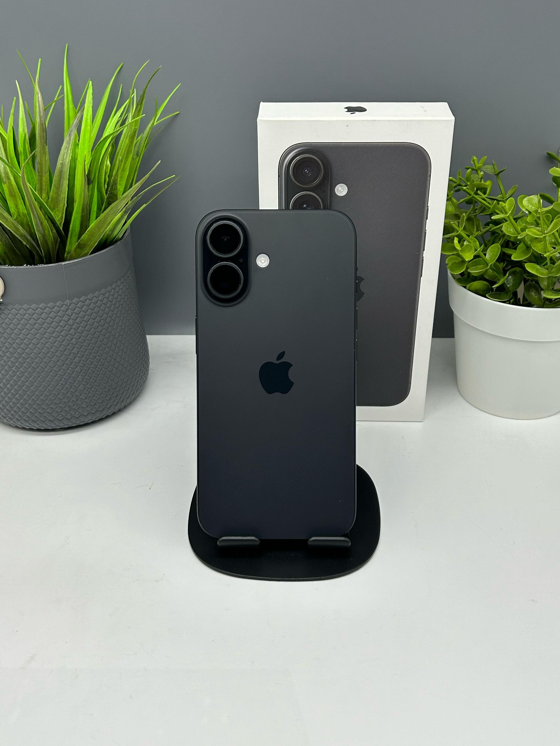 Apple iPhone 16 256Gb - фото_0