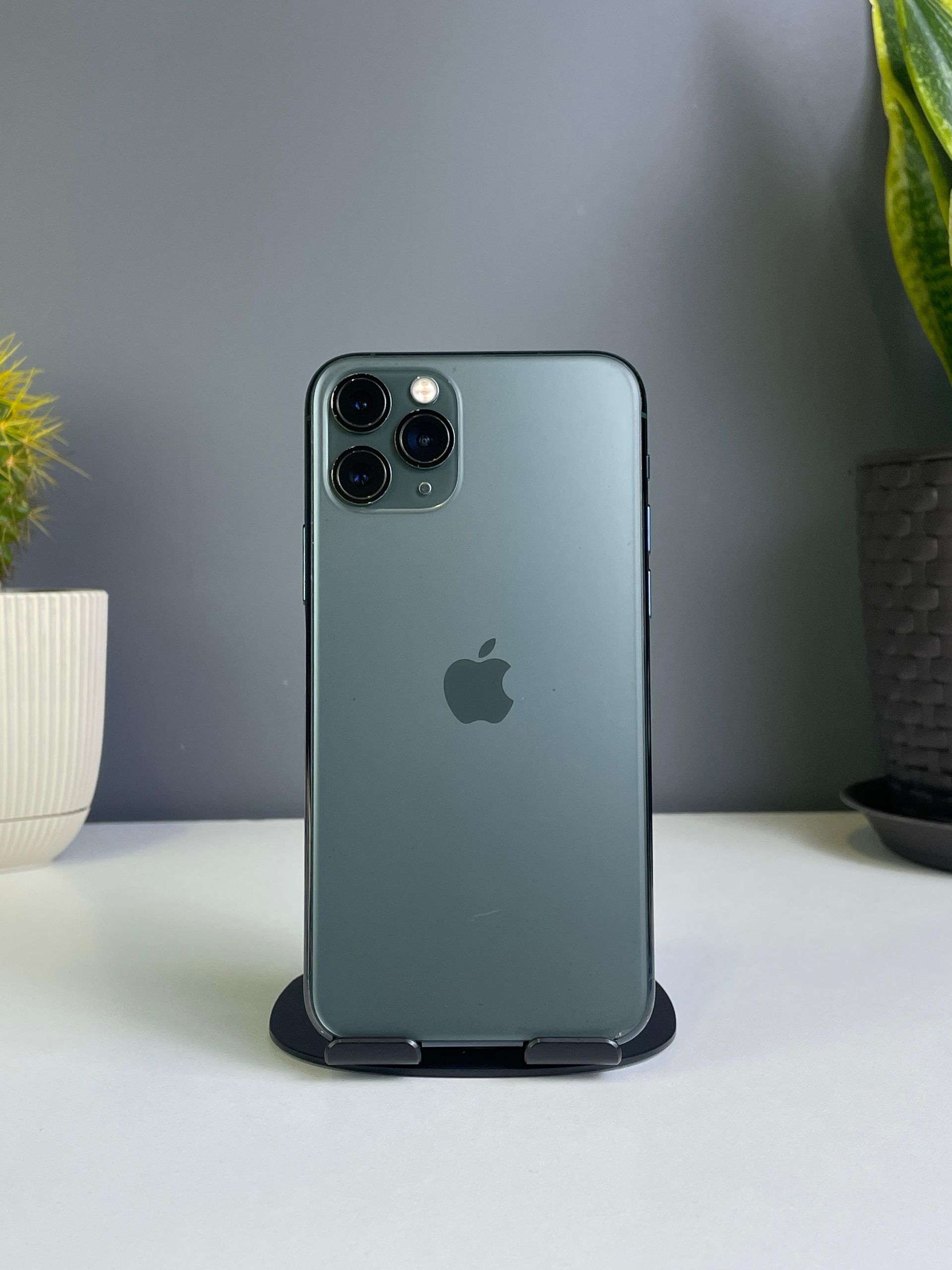 Купить б/у Apple iPhone 11 Pro 64GB зелёный арт. 91572 - магазин Ало-Ало